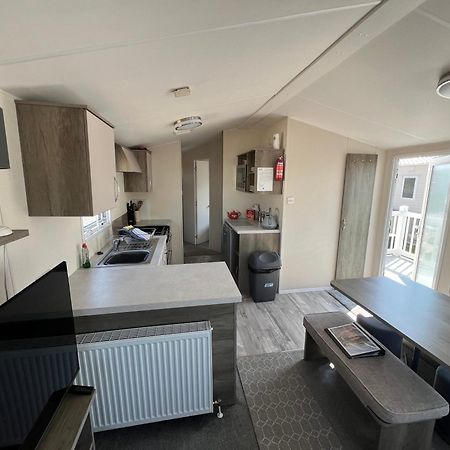 3 Bedroom Modern Caravan Sleeps Up To 8 Millom Bagian luar foto